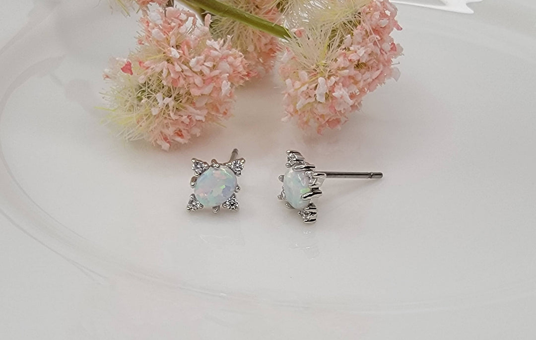 SEMI PRECIOUS OPAL STONE POST EARRINGS.: GOLD - OR160
