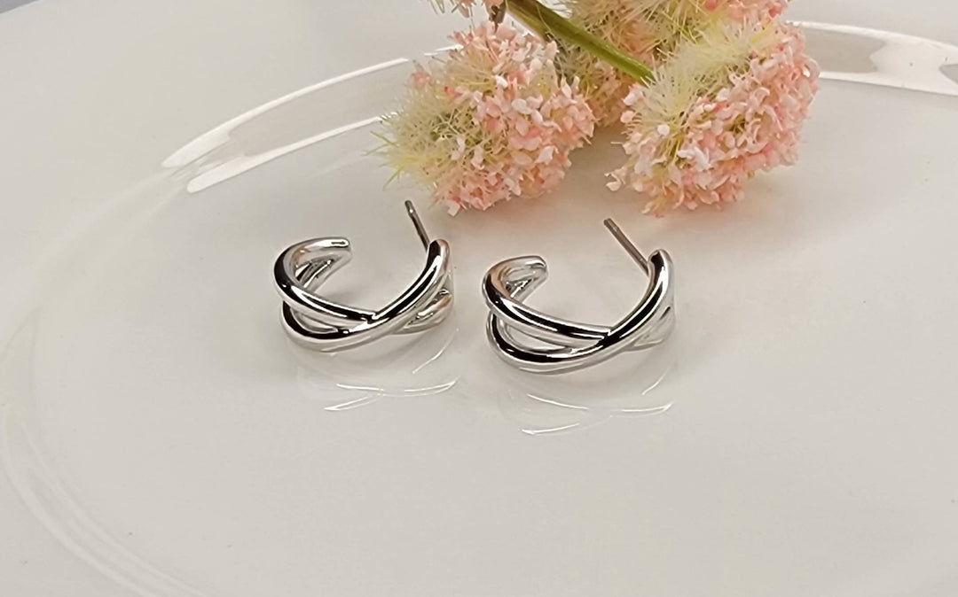 X-CROSS HOOP EARRINGS.: GOLD - HA111
