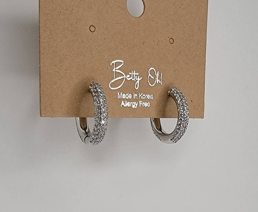 CLICKER EARRINGS.: GOLD - HA79