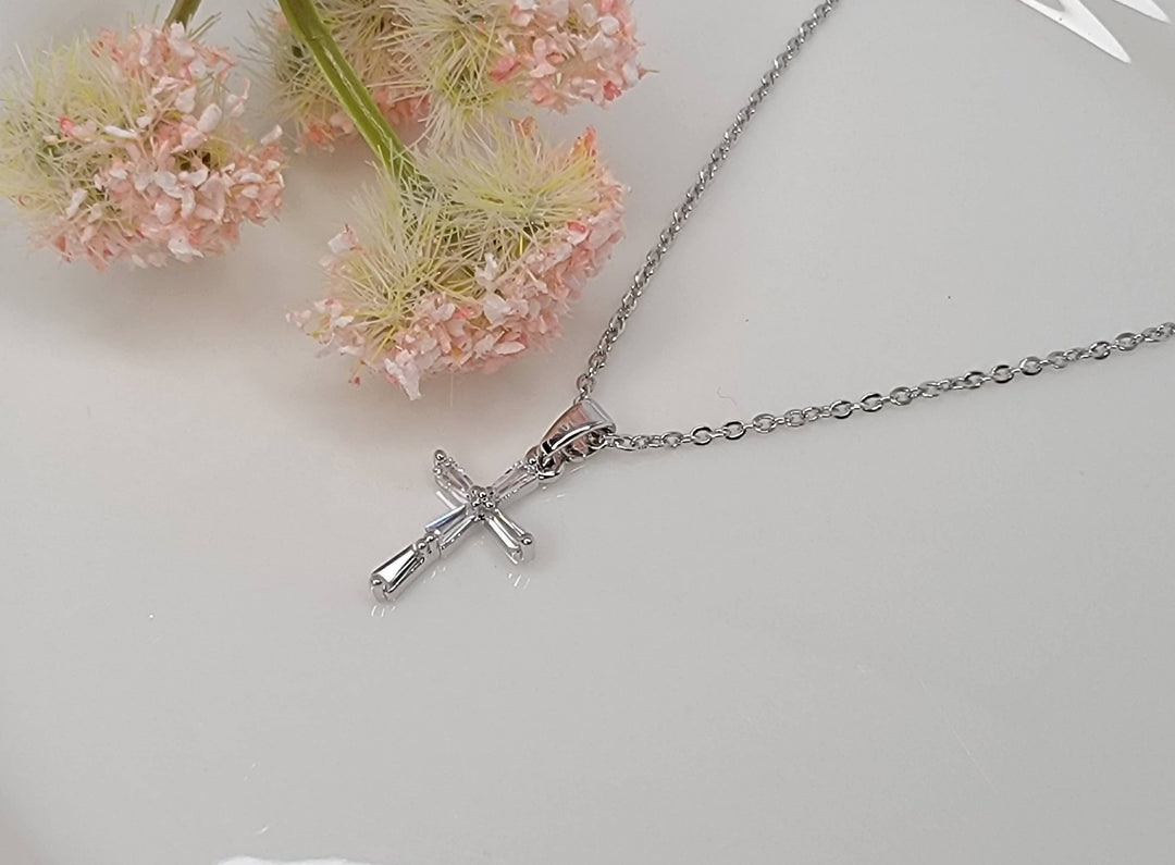 Cz Small Cross Necklace: Gold - ST41