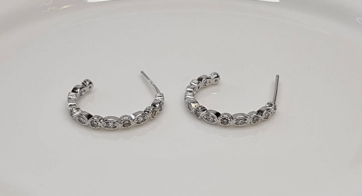 Small Cz Hoop: Gold - JY49