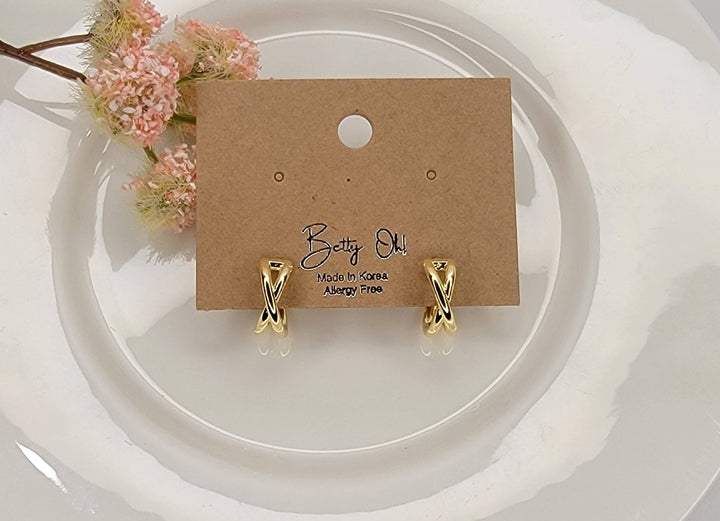 X-CROSS HOOP EARRINGS.: GOLD - HA111