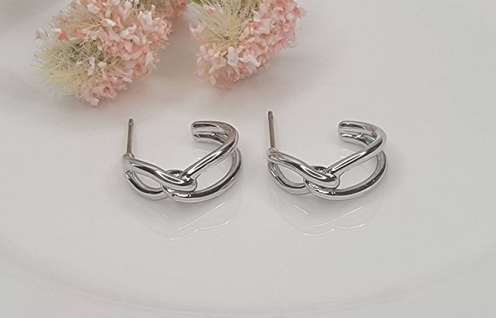 Twisted Pattern Hoop Earring: GOLD - JB32