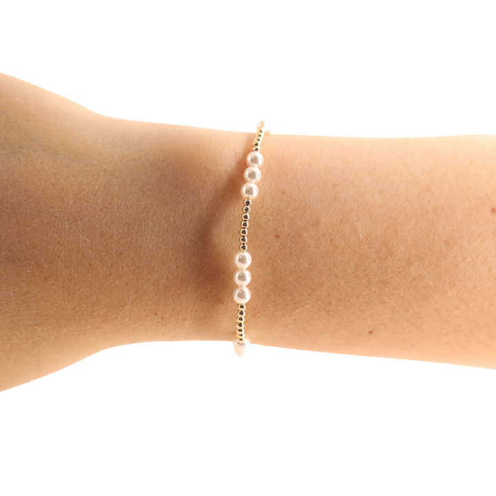 ILY Pearl Bracelet in Gold