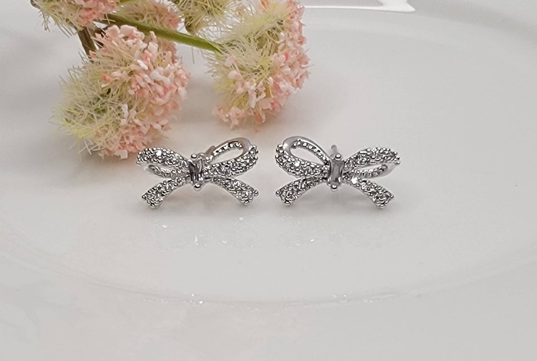 BOW CZ POST EARRINGS.: GOLD - LC117