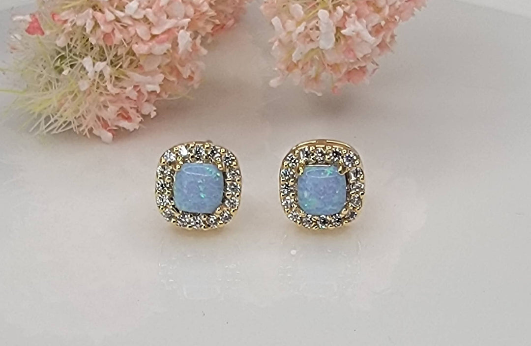 LAB GROWN OPAL STUD EARRINGS.: WHITE OPAL/GOLD / Small - OR140