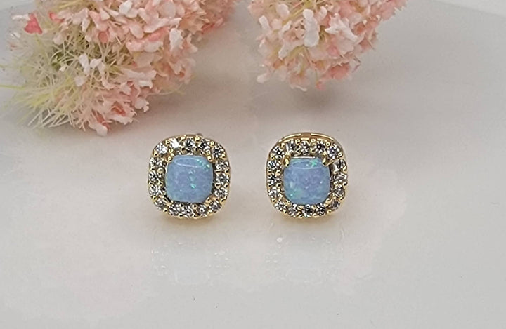 LAB GROWN OPAL STUD EARRINGS.: WHITE OPAL/GOLD / Small - OR140