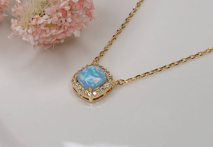 LAB GROWN OPAL STONE NECKLACE.: LIGHT BLUE/GOLD / Small - OR153