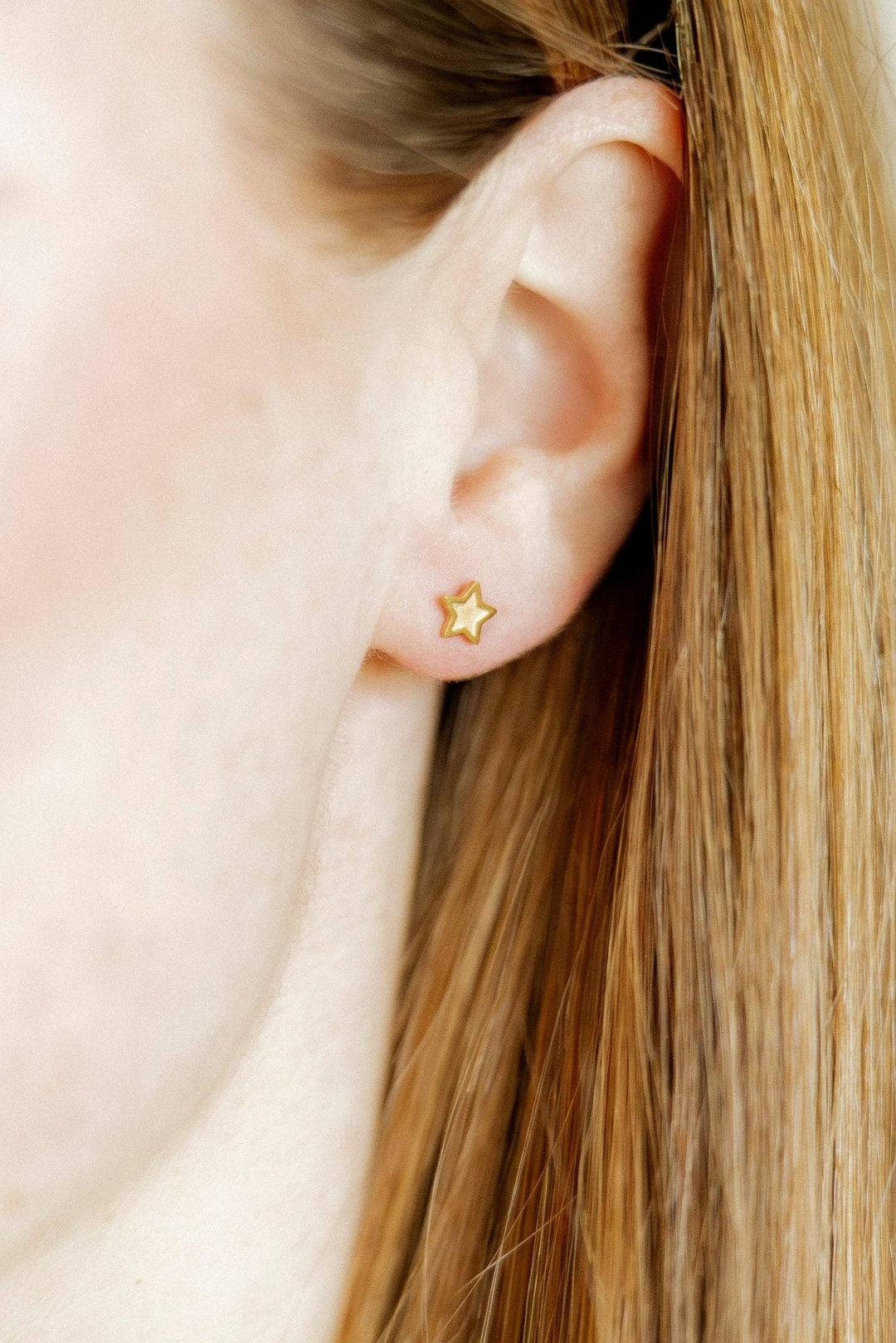 Screwback Stud Earrings - Lennon Star Gold