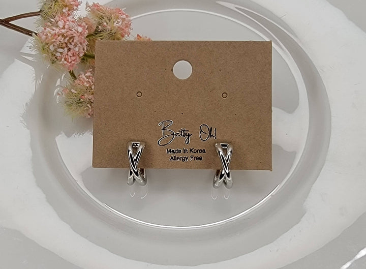 X-CROSS HOOP EARRINGS.: GOLD - HA111