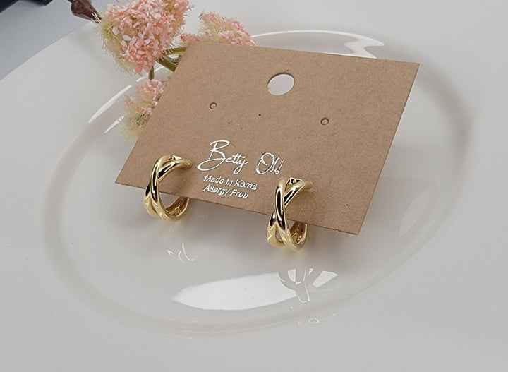 X-CROSS HOOP EARRINGS.: GOLD - HA111