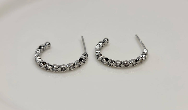 Small Cz Hoop: Gold - JY49