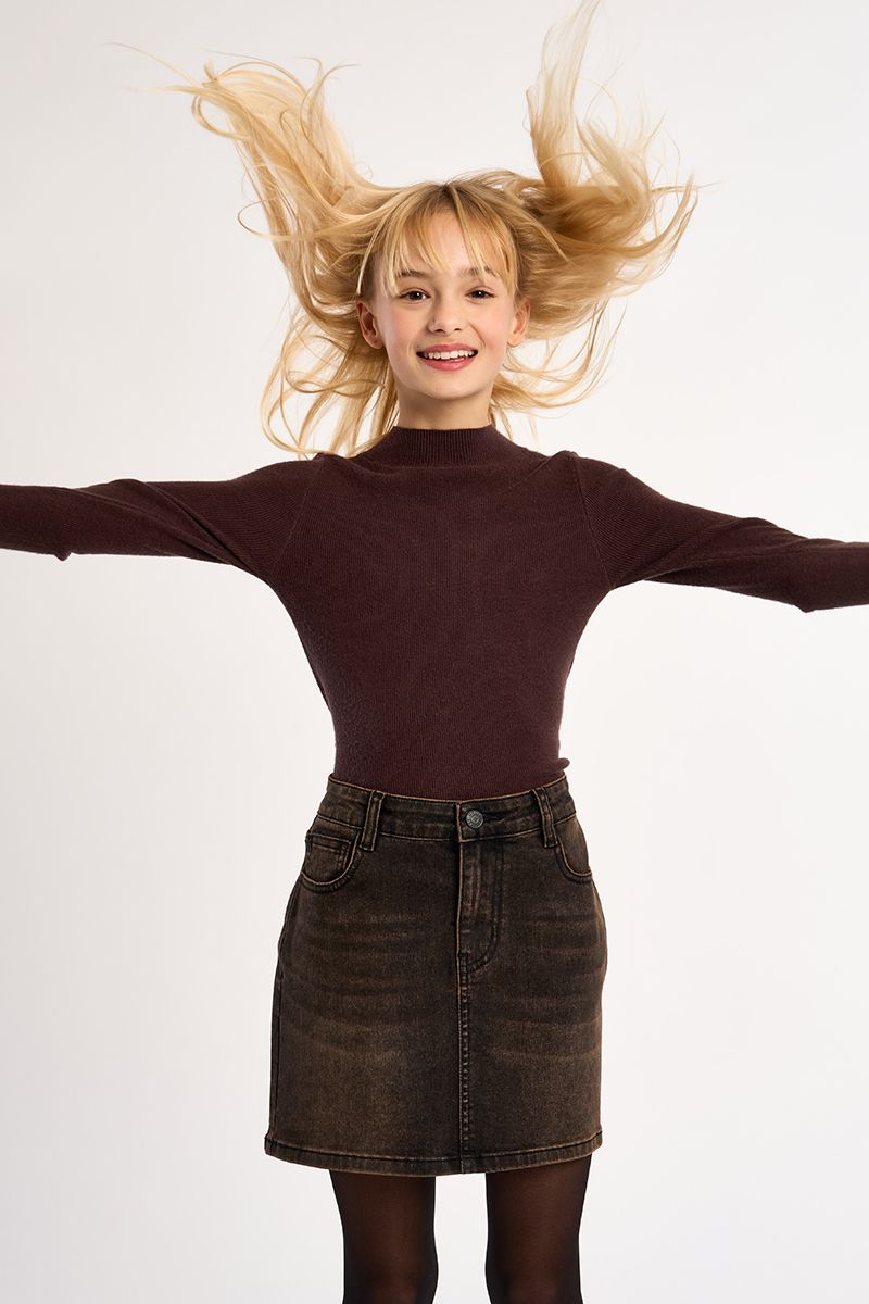 CHOCOLATE KNITTED SWEATER